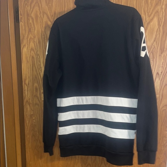 Adidas originals vintage track jacket.  Adidas Black& White Star Pattern Jacket - Picture 9 of 14